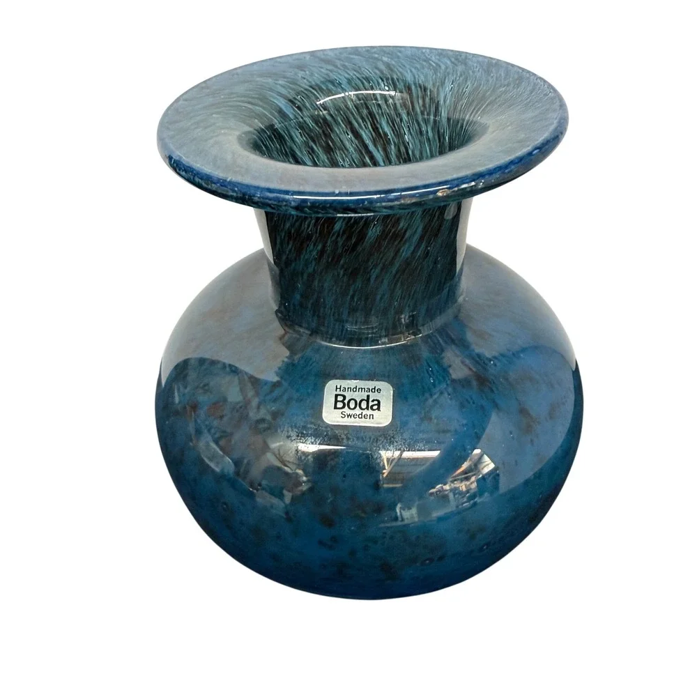 Signed Kosta Boda Art Glass Vase Deep Blue Kjell Engman 42653 4.5
